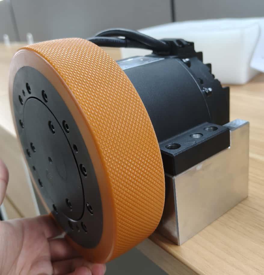 Wheel motor installed in the manufactured aluminum motor mount